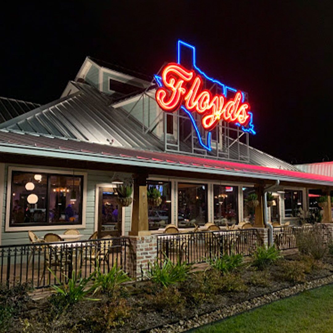 Floyds Seafood restaurant in Mont Belvieu Texas serves cajun food